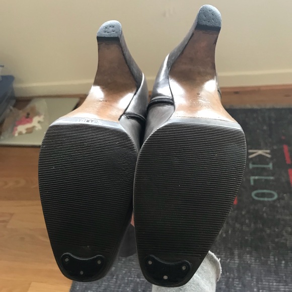 Vintage Salvatore Ferragamo Grey Boots - 8.5 - Picture 4 of 4